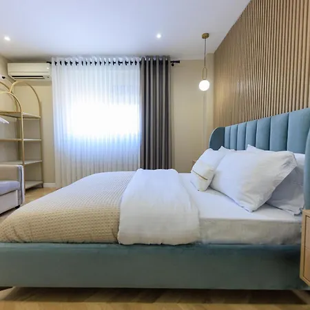 Syncron Centre Skyline Rooftop * 地拉那