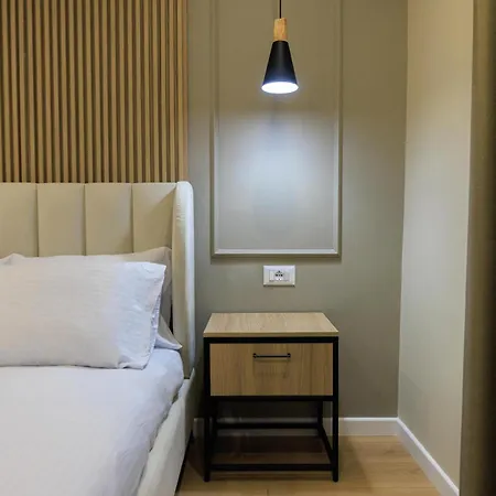 Syncron Centre Skyline Rooftop Appartement Tirana