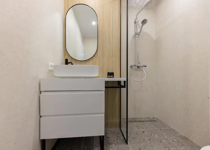 Syncron Centre Skyline Rooftop * Tirana